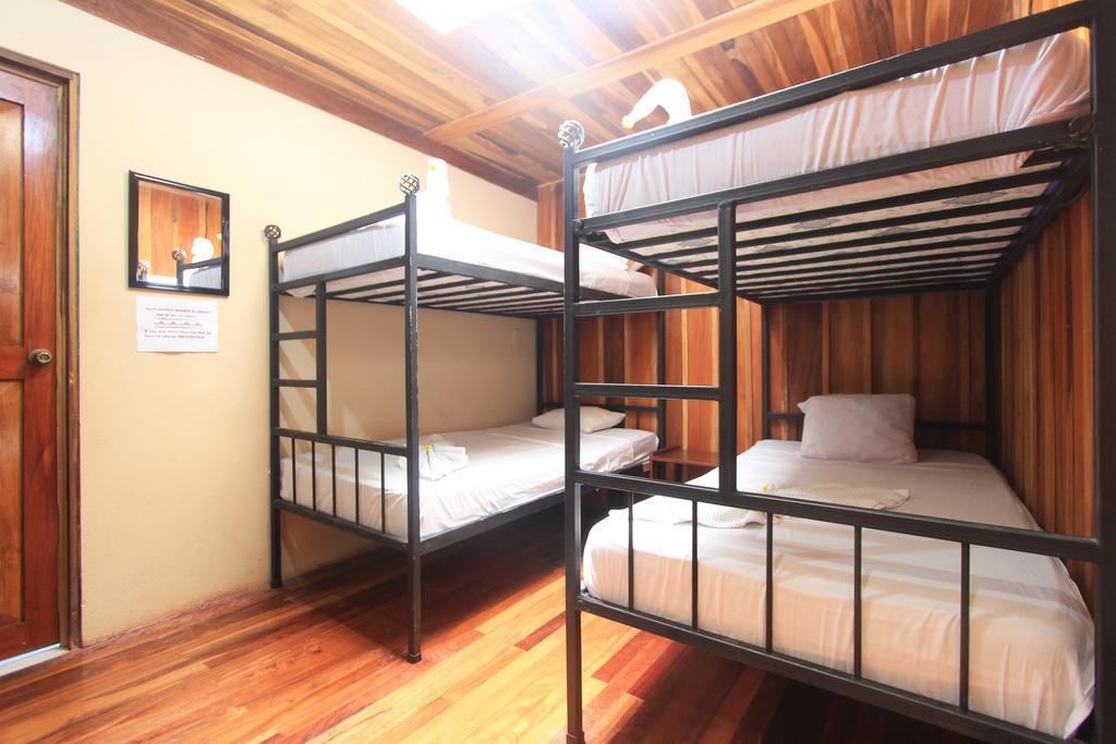 Santa Elena Hostel Resort Monteverde Eksteriør billede
