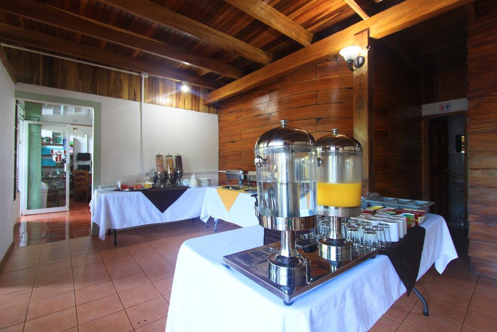Santa Elena Hostel Resort Monteverde Eksteriør billede