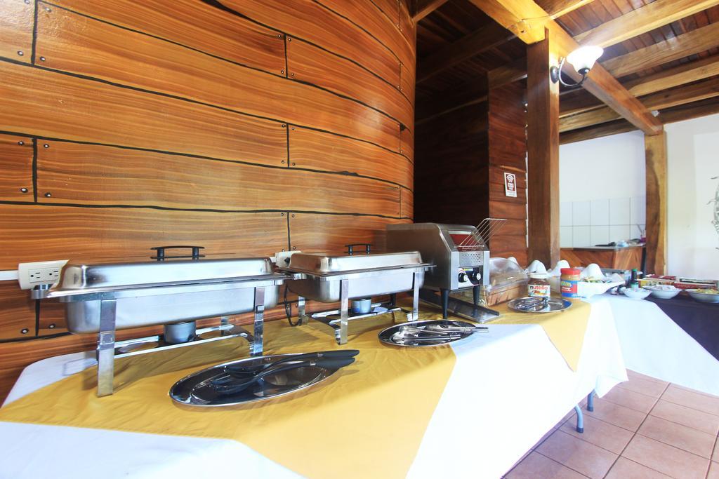 Santa Elena Hostel Resort Monteverde Eksteriør billede