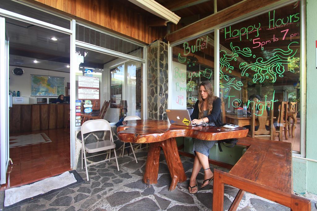 Santa Elena Hostel Resort Monteverde Eksteriør billede
