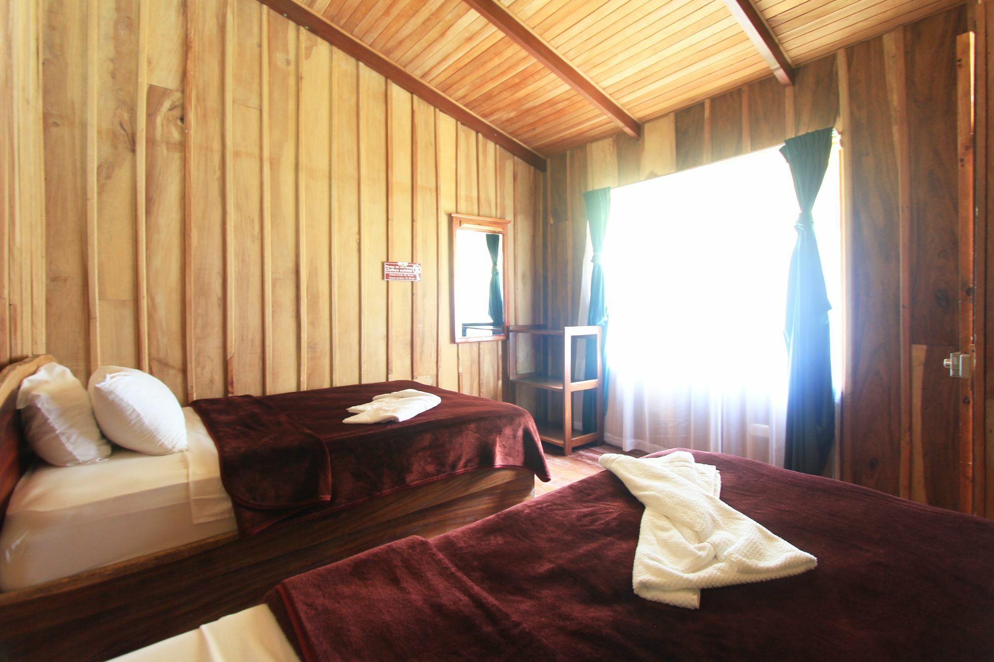 Santa Elena Hostel Resort Monteverde Eksteriør billede